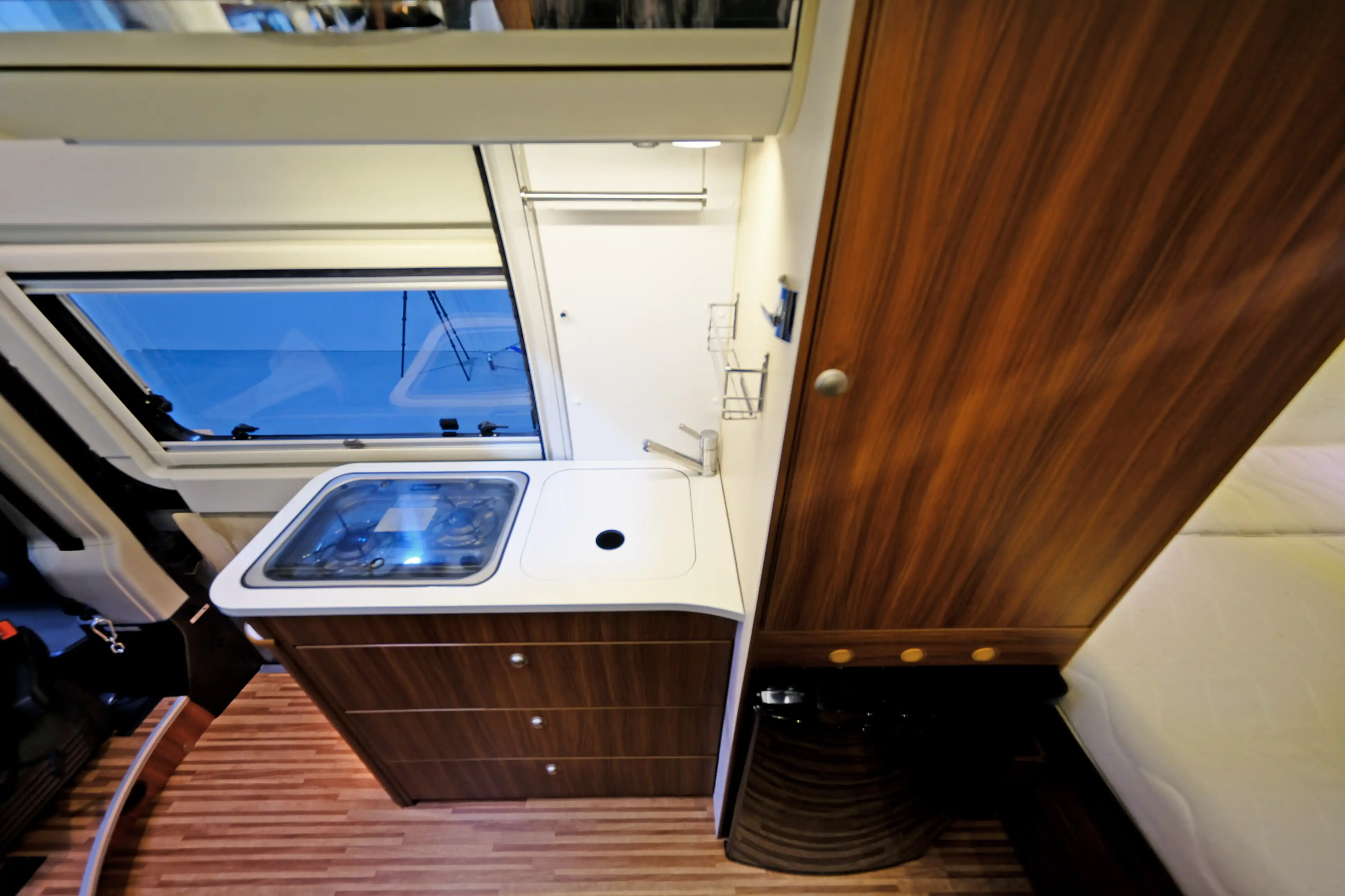 ADRIA Twin 600 SP
